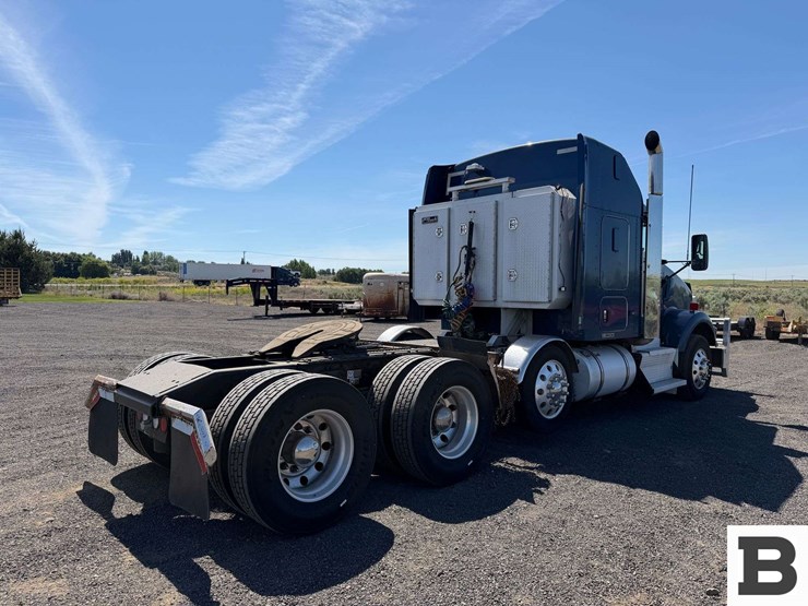 2015-kenworth-t800-image-6
