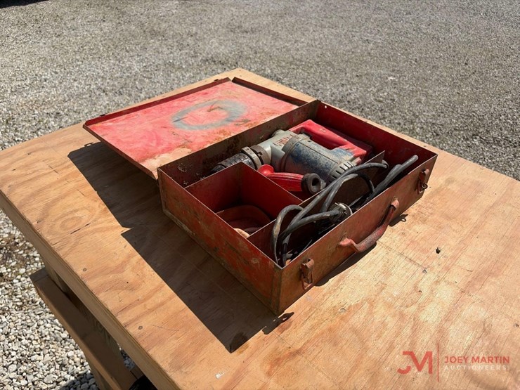 hilti-electric-hammer-drill-with-case-image-3