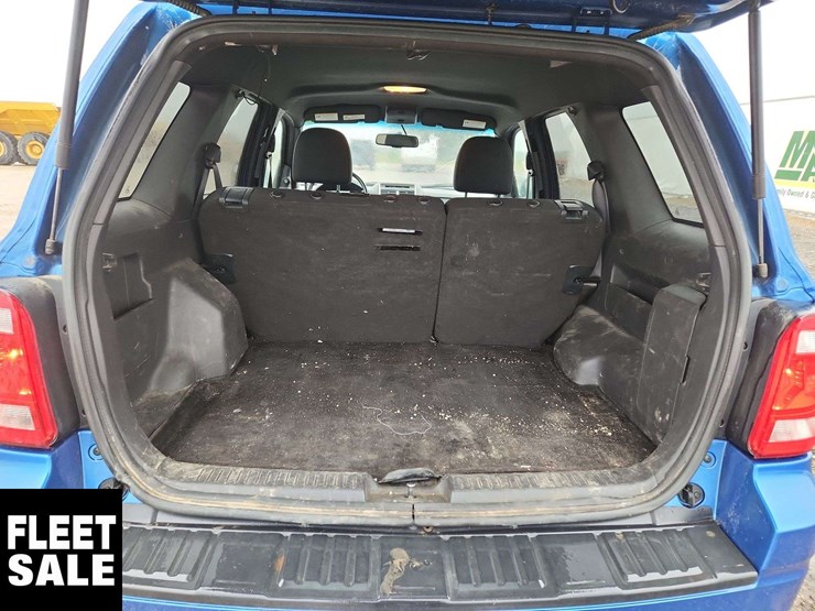 2012-ford-escape-image-8