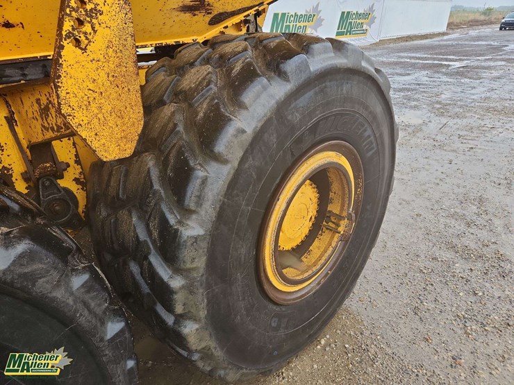 2014-volvo-a30g-image-12