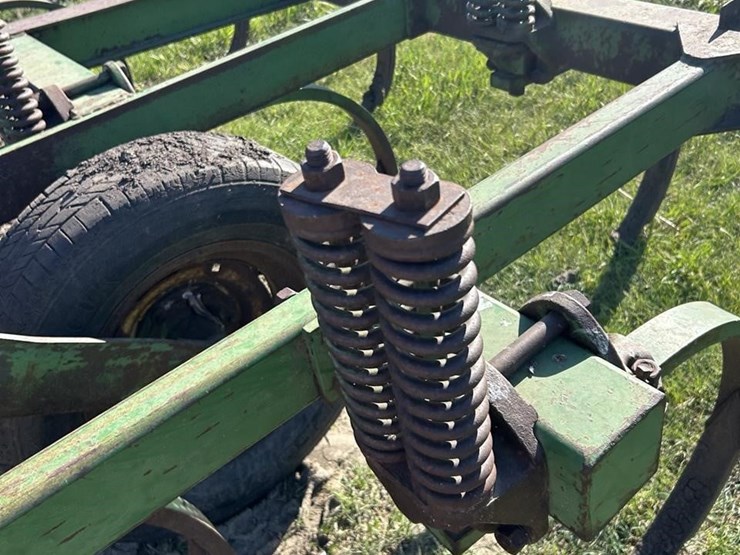 john-deere-4110-image-13