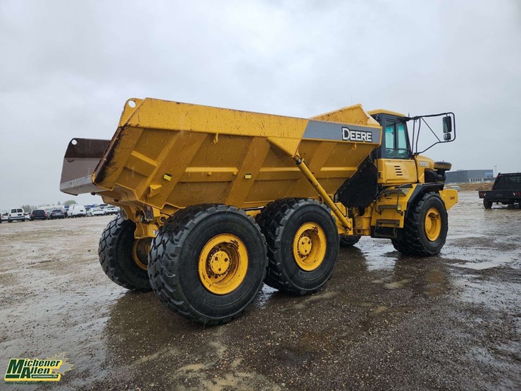 2014-deere-300d-image-6