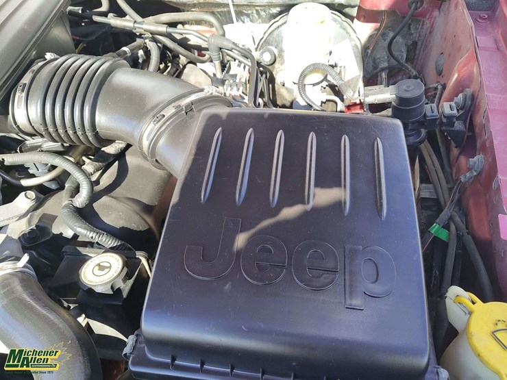2004-jeep-grand-cherokee-image-25
