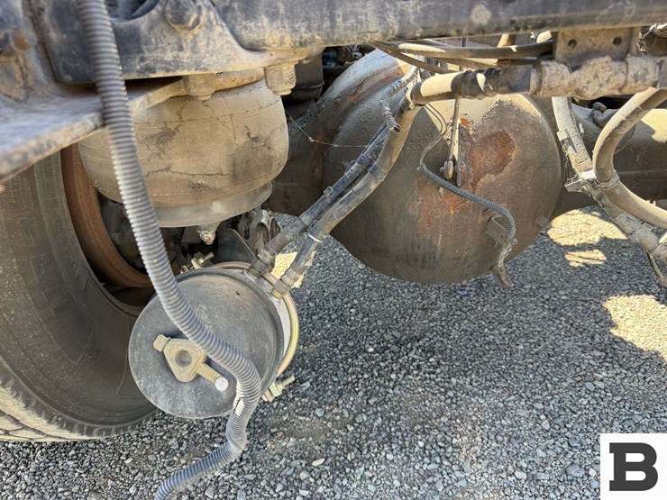 2015-kenworth-t880-image-32