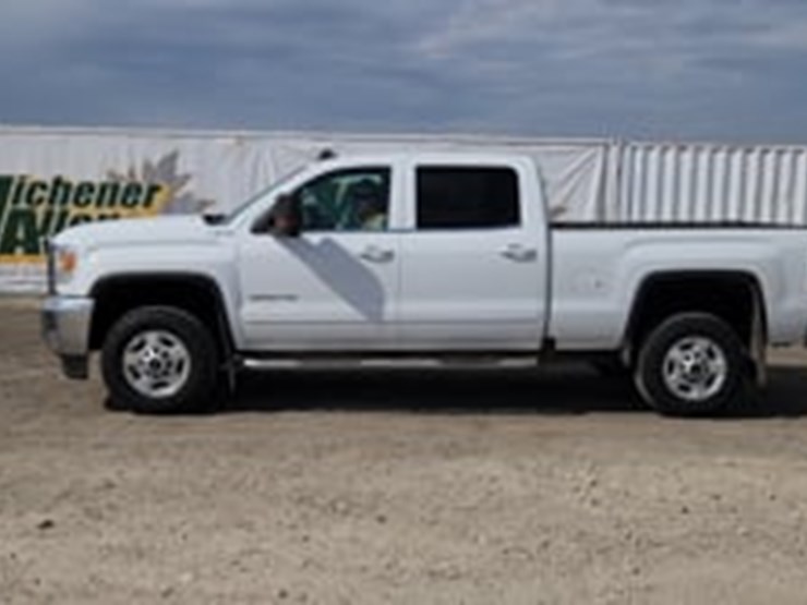 2017-gmc-sierra-2500hd-image-5