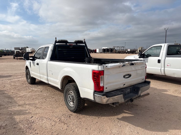 2017-ford-f250-image-4