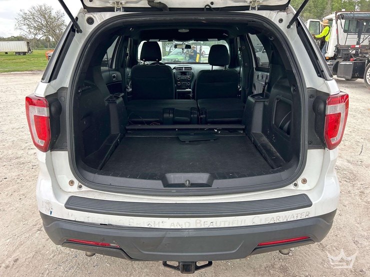 2018-ford-explorer-image-22