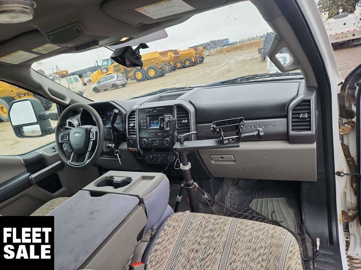 2019-ford-f550-image-18