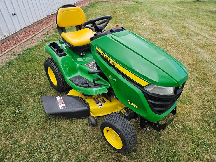 john-deere-x360-image-7