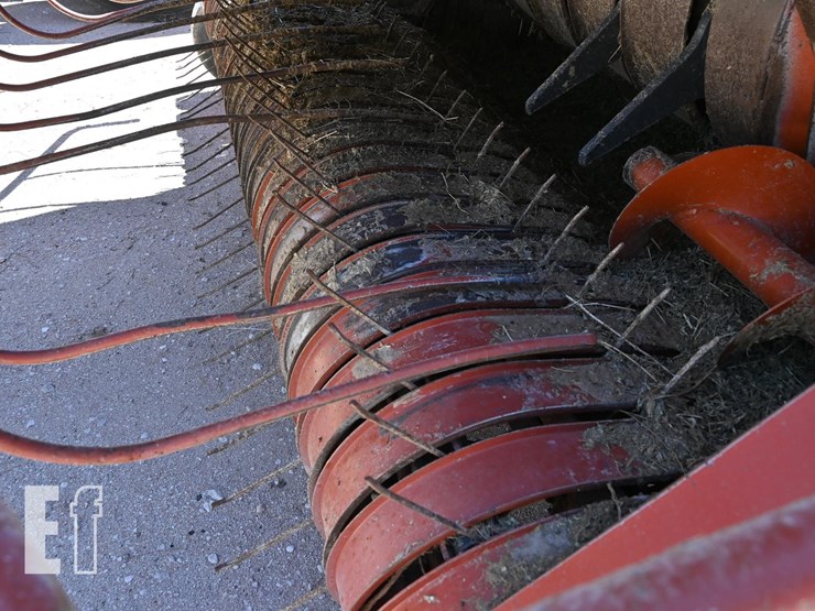 hesston-4910-image-2