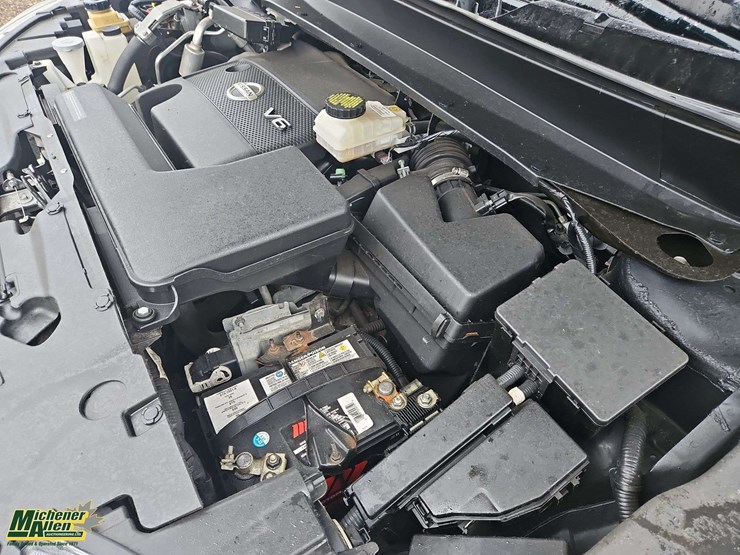 2015-nissan-pathfinder-image-31