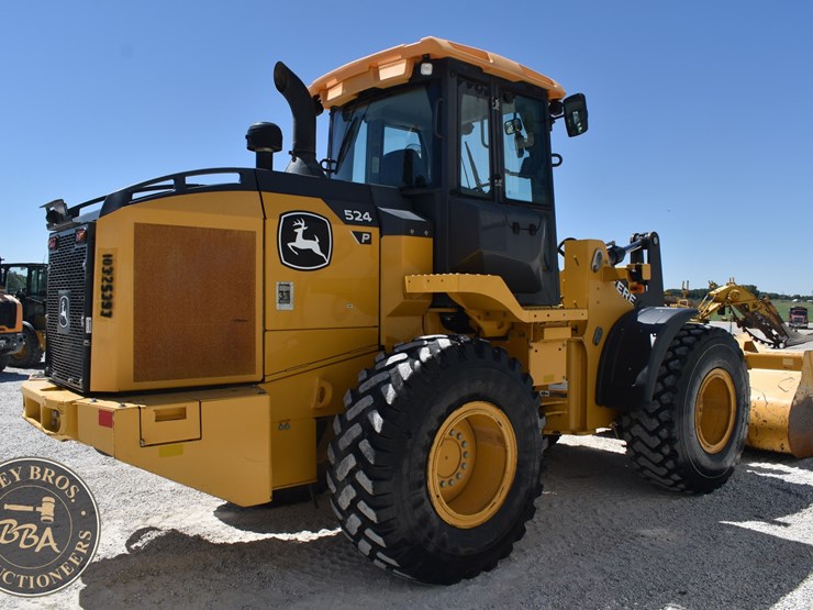 2021-deere-524-p-tier-image-19