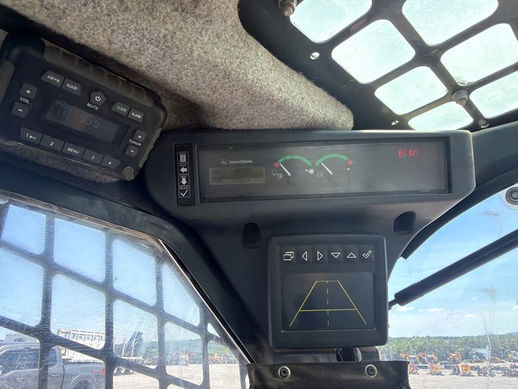 deere-333g-image-17