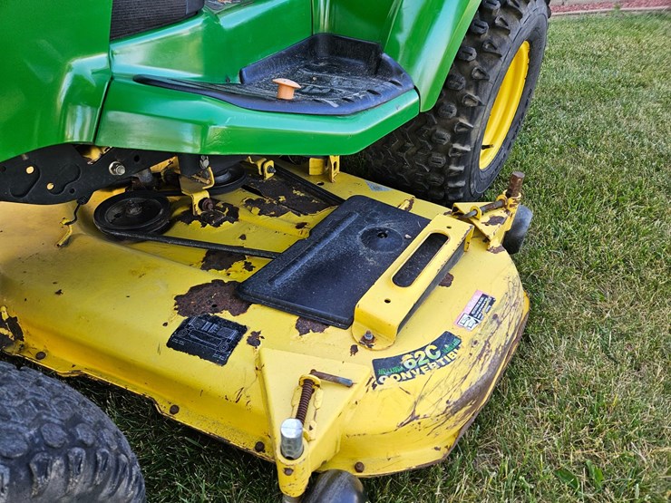 john-deere-x585-image-12