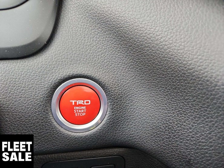 2023-toyota-tundra-image-30