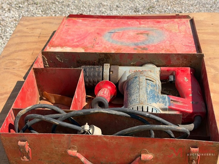 hilti-electric-hammer-drill-with-case-image-2