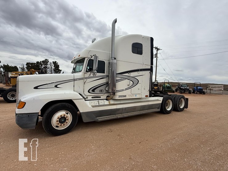 1996-freightliner-fld120-image-1