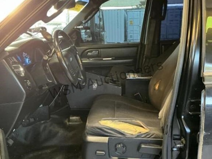 2016-ford-expedition-image-22