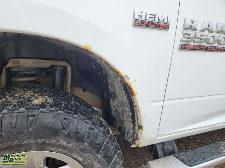 2017-dodge-3500-image-52