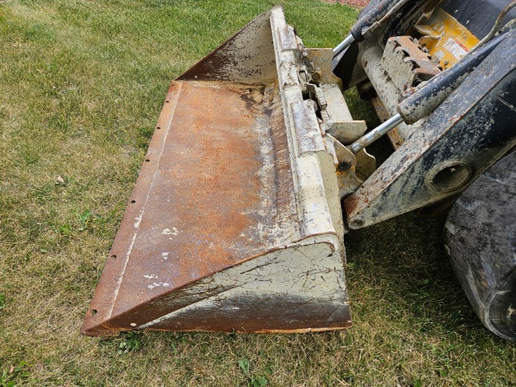 deere-326d-image-11