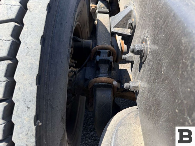 2015-kenworth-t800-image-34