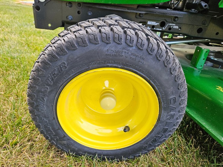 john-deere-x570-image-10