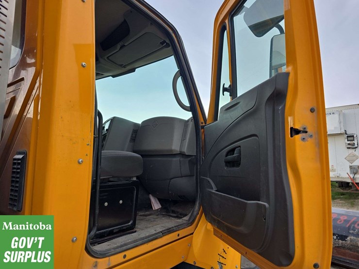 2008-international-workstar-7600-image-28