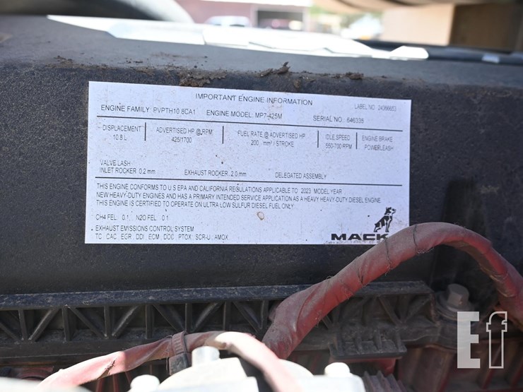 2024-mack-granite-64br-image-4