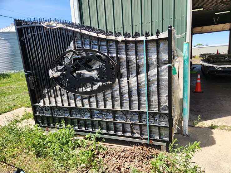 #371-•-20ft-bi-parting-gate-image-2