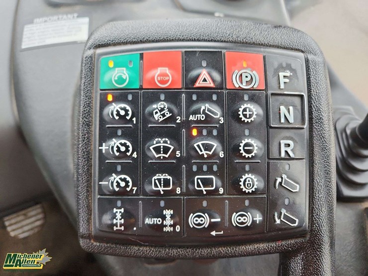 2014-deere-300d-image-21