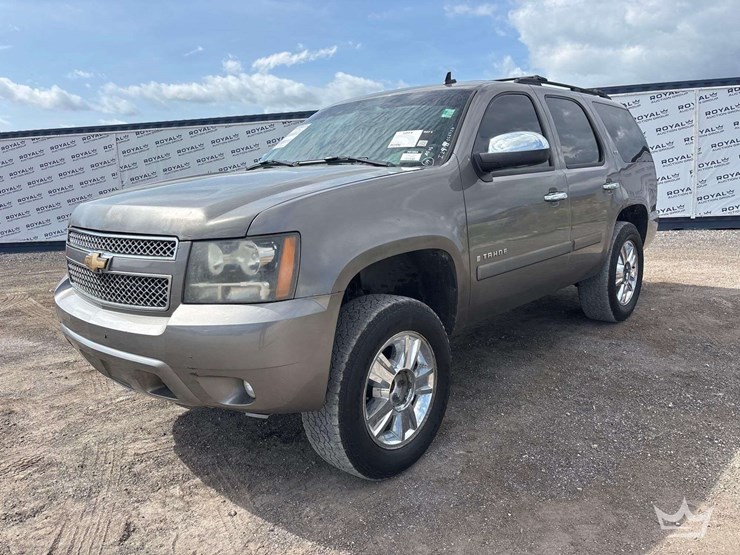 2007-chevrolet-tahoe-image-1