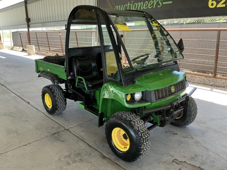 john-deere-gator-hpx-image-2