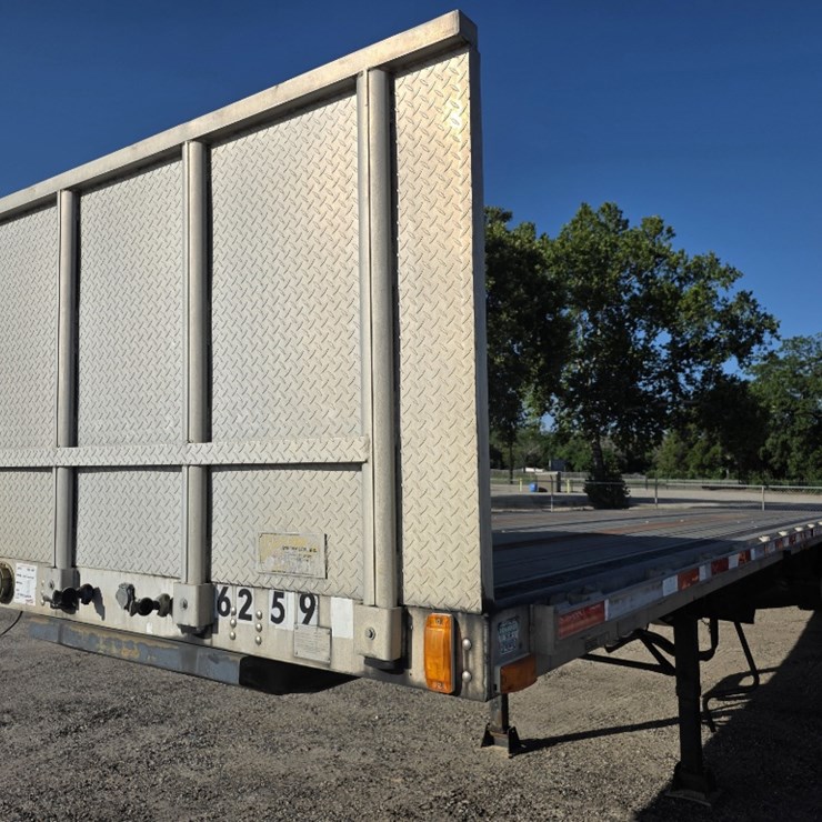 1995 TRANSCRAFT 48FT. FLATBED TRAILER