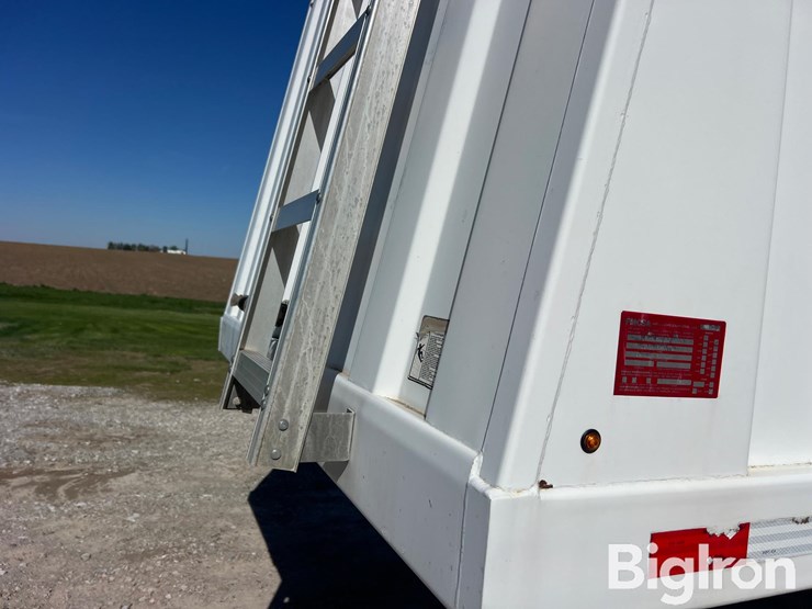 2015-jet-42-image-12