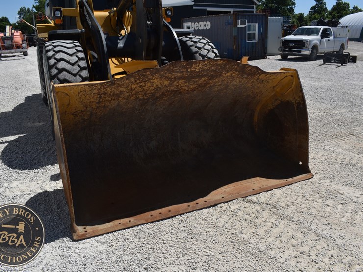 2021-deere-524-p-tier-image-23