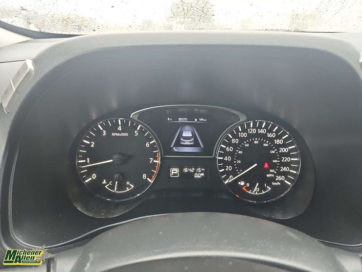 2015-nissan-pathfinder-image-22