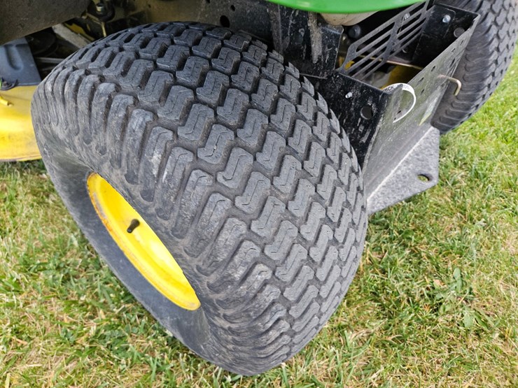 john-deere-x300-image-17
