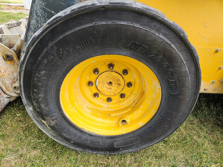 deere-326d-image-14