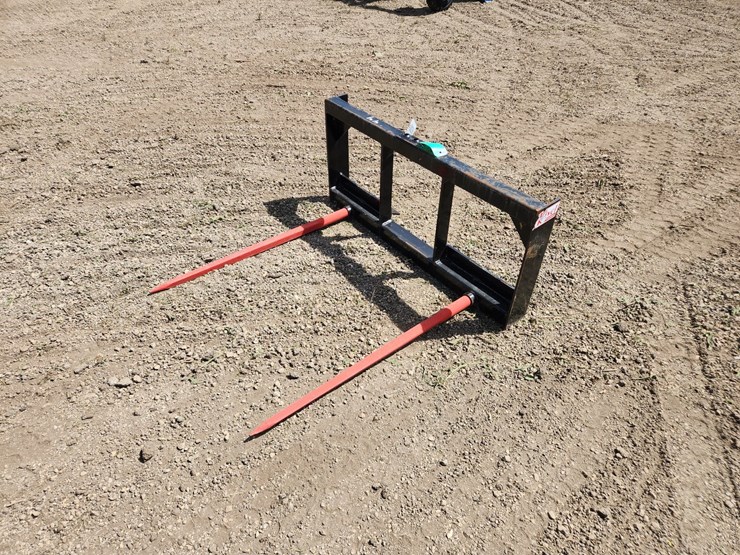 #359-•-skidsteer-bale-spear-image-1
