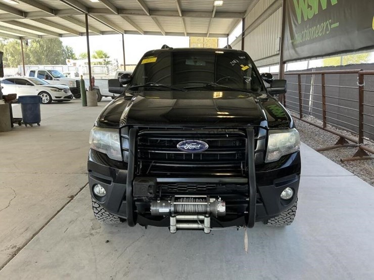 2017-ford-expedition-image-3