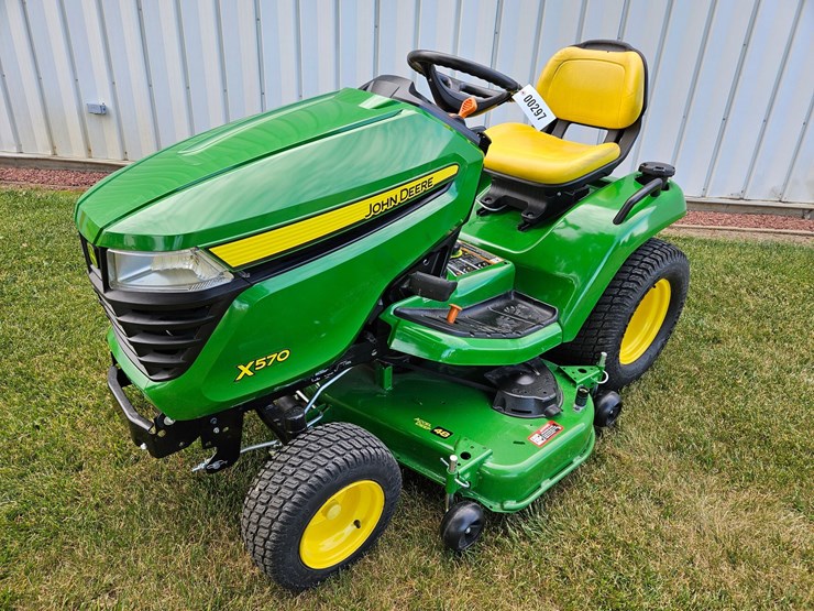 john-deere-x570-image-1