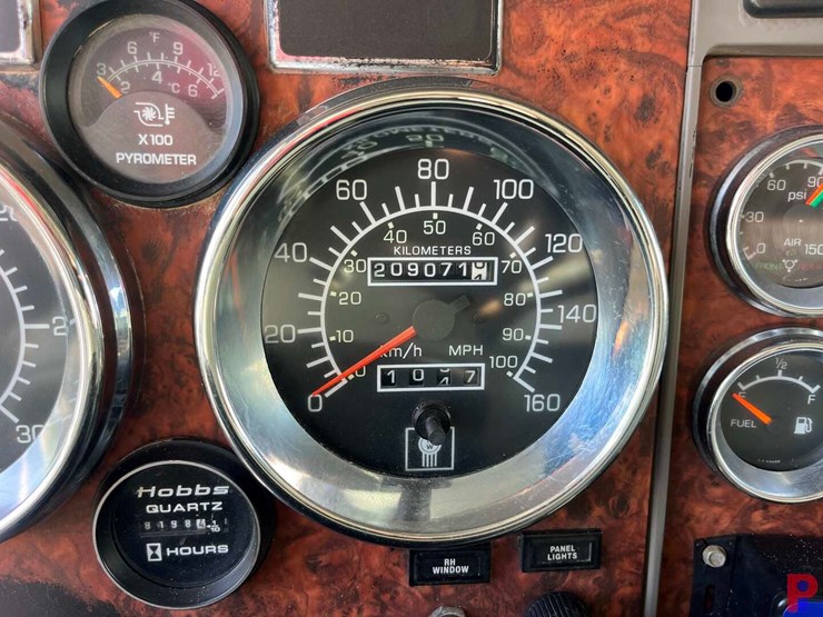 2006-kenworth-t800b-image-4