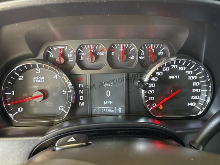 2015-chevrolet-silverado-1500-image-18
