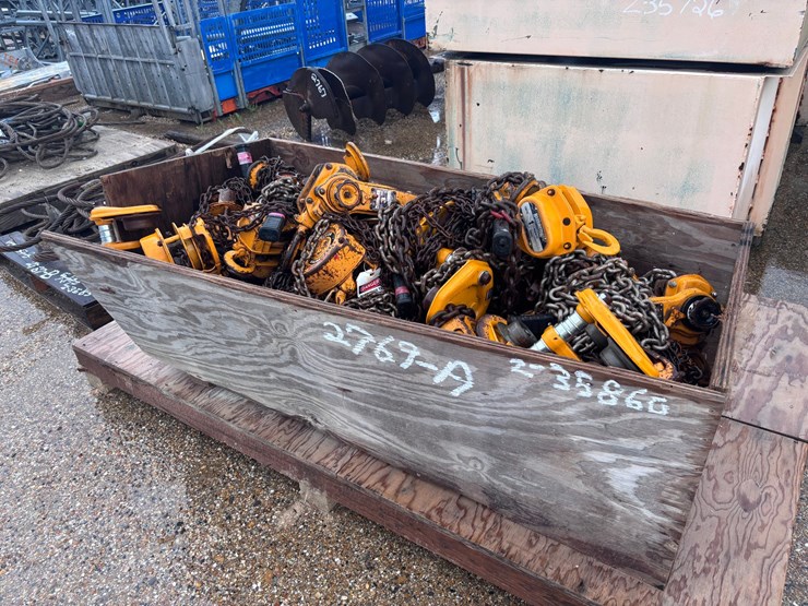 #2769a-•-box-with-chain-hoist-and-chain-comealongs-image-3