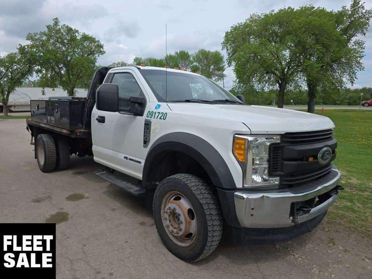 2017-ford-f550-image-3