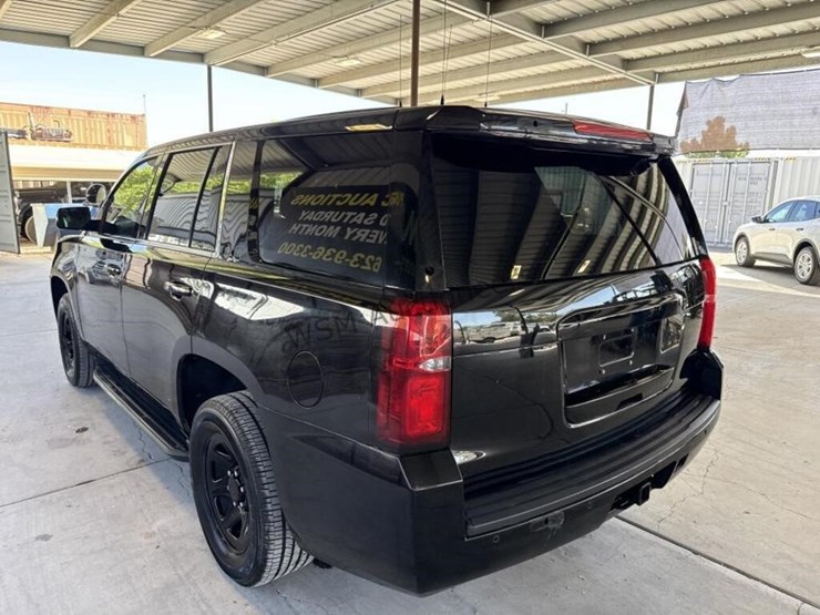2019-chevrolet-tahoe-image-6