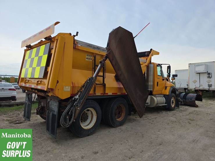 2008-international-workstar-7600-image-3