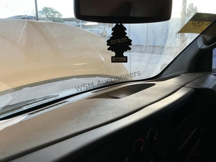 2015-chevrolet-express-3500-image-19