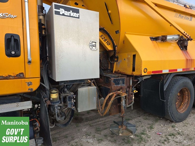 2008-international-workstar-7600-image-10