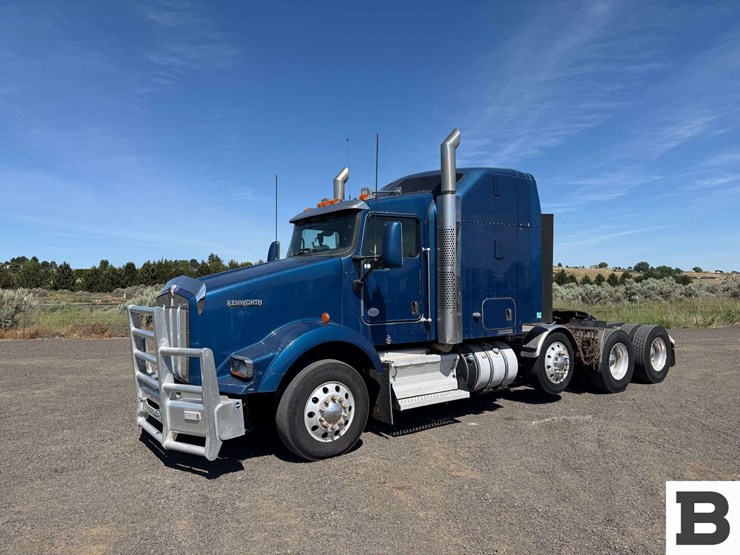 2015-kenworth-t800-image-2